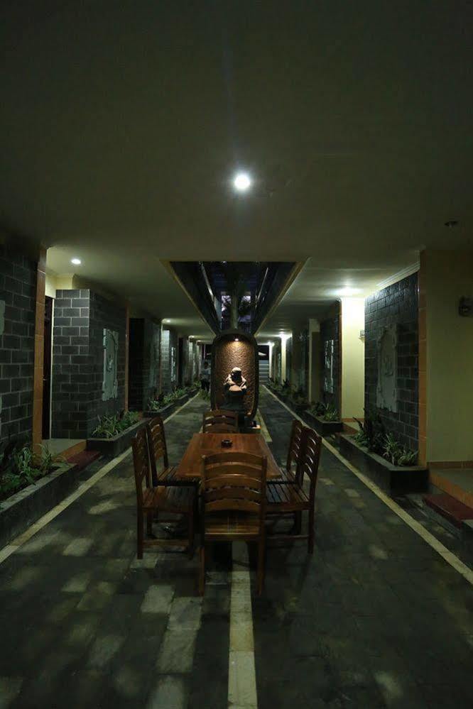 Jimbaran Lestari Hotel & Residence - Spa Екстериор снимка